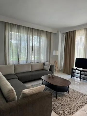 Damian's Cozy Pool Apartament