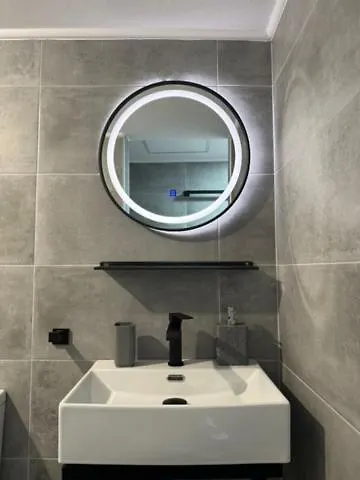 Damian's Cozy Pool * Peraía