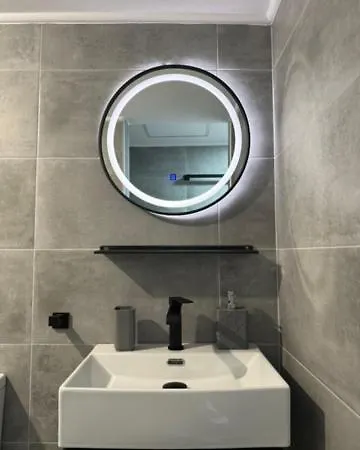 Damian's Cozy Pool * Peraía